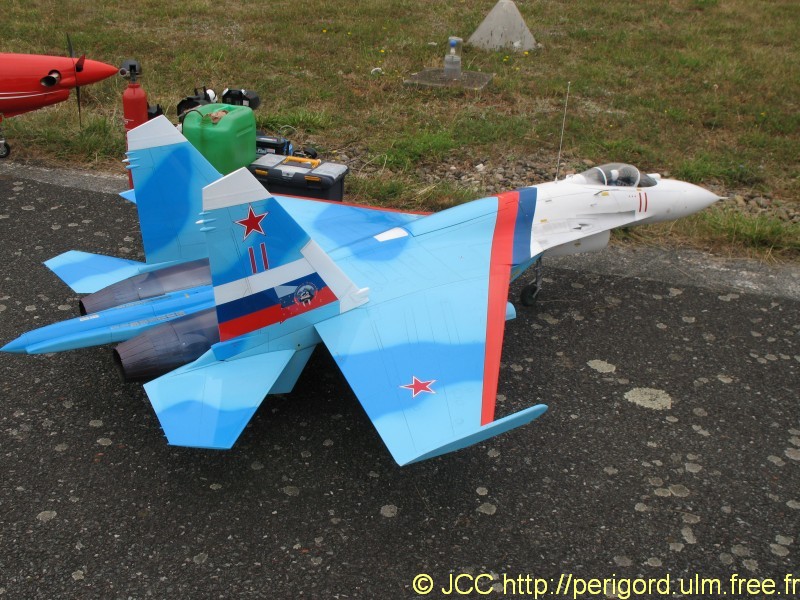 Sukhoi SU-37_4570.jpg